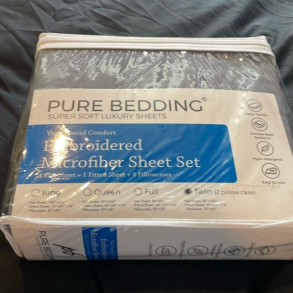 Twin sheet set deep pocket microfiber flat sheet fitted sheet and 2 pillowcase - Picture 1 of 1